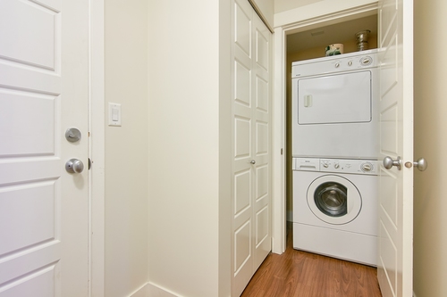 laundry_h at  laundry_h at