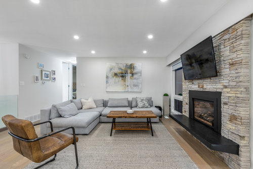 3011-armada-street-coquitlam-360hometours-05 at 