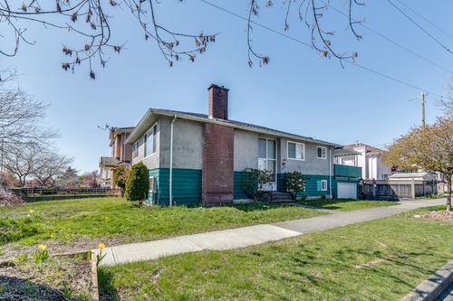 6975-beatrice-st-vancouver-360hometours-01 at 