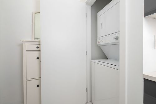306-125-hornby-st-360hometours-24 at 