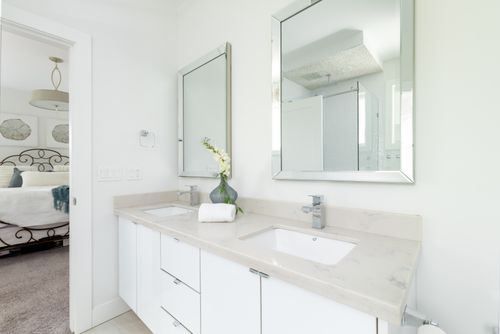 5724-16a-ave-delta-360hometours-25 at  5724-16a-ave-delta-360hometours-25 at