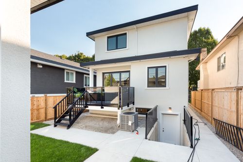 5059-sherbrooke-st-vancouver-360hometours-43s at  5059-sherbrooke-st-vancouver-360hometours-43s at