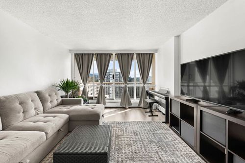 2016-fullerton-avenue-pemberton-nv-north-vancouver-05 at  2016-fullerton-avenue-pemberton-nv-north-vancouver-05 at