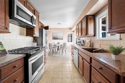 4557-parker-street-360hometours-10s at  4557-parker-street-360hometours-10s at