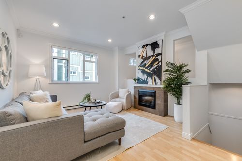 11-2039-clarke-st-port-moody-360hometours-09 at  11-2039-clarke-st-port-moody-360hometours-09 at