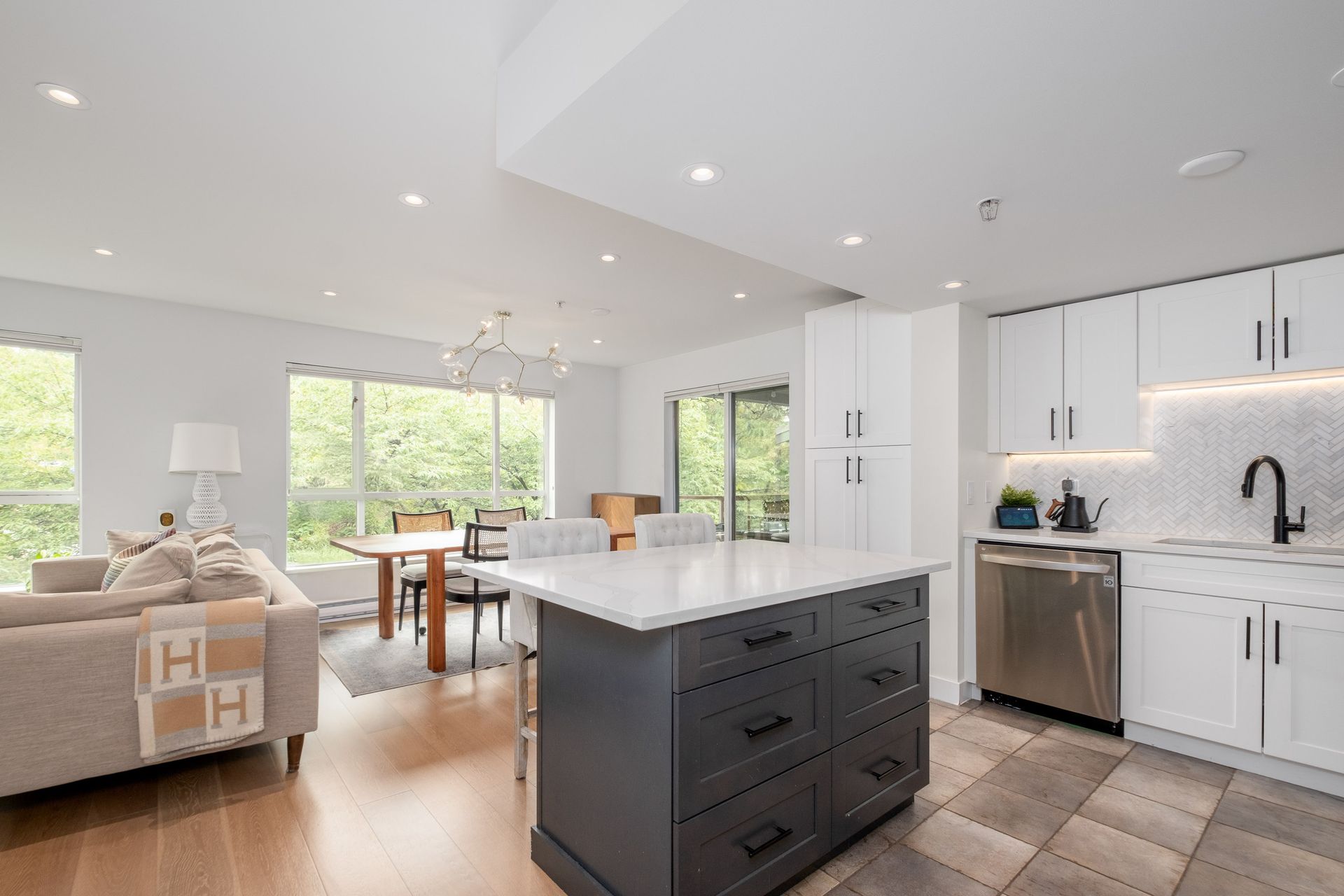 307-285-newport-dr-360hometours-11 at  307-285-newport-dr-360hometours-11 at