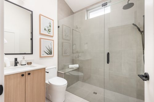 1-5807-prince-edward-st-vancouver-360hometours-26 at 