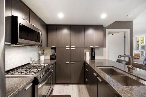 2200-douglas-road-brentwood-park-burnaby-north-04 at 