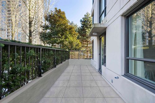 2200-douglas-road-brentwood-park-burnaby-north-10 at 