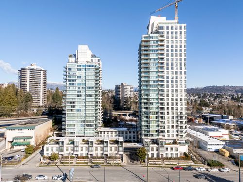 302-2200-douglas-rd-burnaby_33 at 