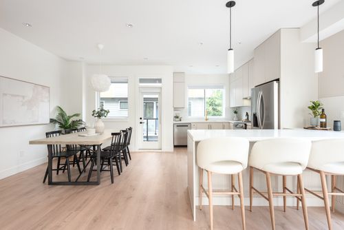 52-14285-64-ave-surrey-360hometours-07 at 