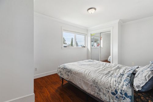 6419-selma-avenue-forest-glen-bs-burnaby-south-07 at 