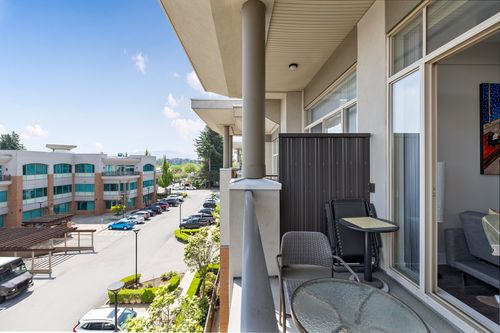 33546-holland-avenue-central-abbotsford-abbotsford-06 at 