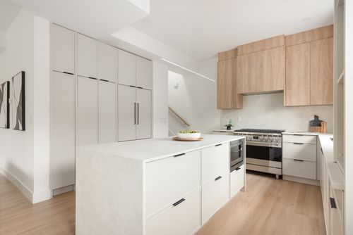 1132-madore-ave-coquitlam-360hometours-14 at 