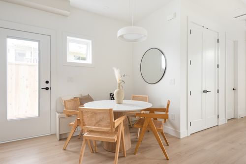 1132-madore-ave-coquitlam-360hometours-16 at 