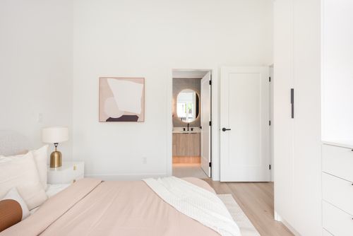 1132-madore-ave-coquitlam-360hometours-23 at 