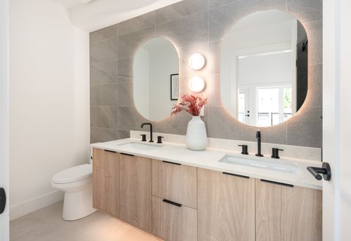 1132-madore-ave-coquitlam-360hometours-24 at 