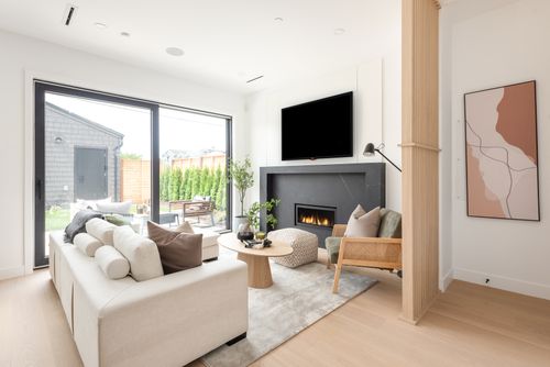 2796-e-georgia-st-vancouver-back-360hometours-05 at 