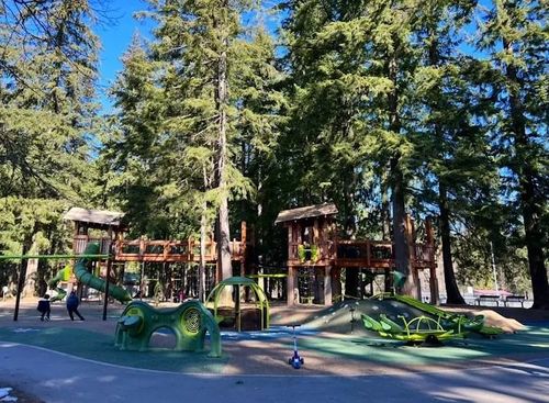 815-seymour-drive-chineside-coquitlam-09 at 