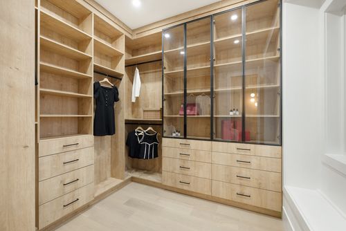 131-grosvenor-ave_adil-5501 at 