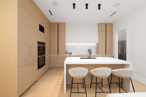 131-grosvenor-ave_adil-5773 at 