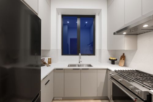 131-grosvenor-ave_adil-5777 at 