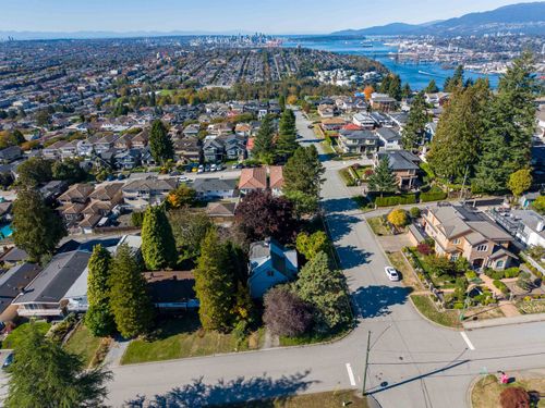 5380-cambridge-street-capitol-hill-bn-burnaby-north-07 at 