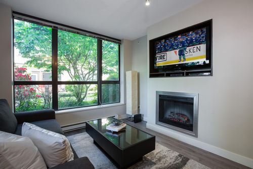 511-rochester-avenue-coquitlam-west-coquitlam-07 at 