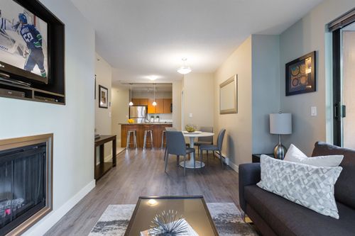511-rochester-avenue-coquitlam-west-coquitlam-08 at 