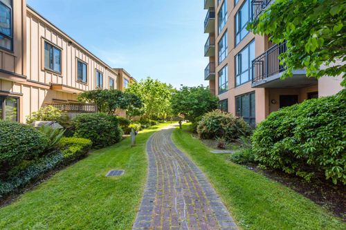 511-rochester-avenue-coquitlam-west-coquitlam-19 at 