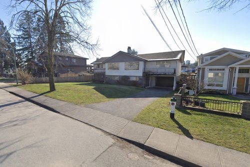 4078-fir-street-burnaby-hospital-burnaby-south-02 at 