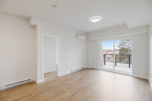 15353-17-avenue-king-george-corridor-south-surrey-white-rock-05 at 