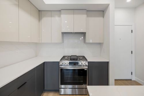 15353-17-avenue-king-george-corridor-south-surrey-white-rock-08 at 