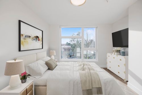 15353-17-avenue-king-george-corridor-south-surrey-white-rock-10 at 