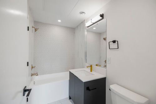 15353-17-avenue-king-george-corridor-south-surrey-white-rock-12 at 