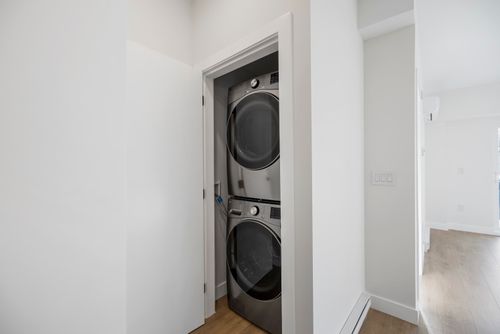 15353-17-avenue-king-george-corridor-south-surrey-white-rock-14 at 