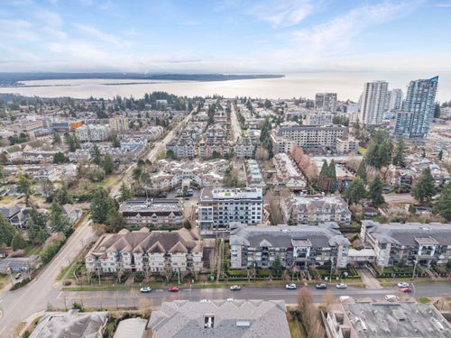 15353-17-avenue-king-george-corridor-south-surrey-white-rock-25 at 