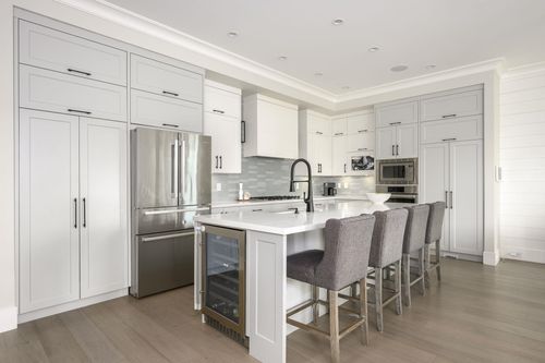 702-robinson-street-coquitlam-west-coquitlam-02 at 