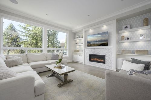 702-robinson-street-coquitlam-west-coquitlam-07 at 