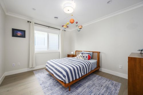 702-robinson-street-coquitlam-west-coquitlam-18 at 