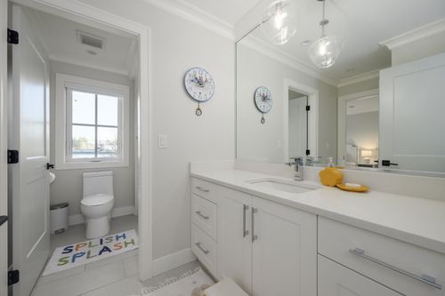 702-robinson-street-coquitlam-west-coquitlam-19 at 