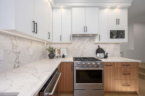 6176-elgin-avenue-forest-glen-bs-burnaby-south-06 at 