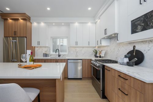 6176-elgin-avenue-forest-glen-bs-burnaby-south-03 at 