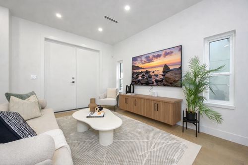 6176-elgin-avenue-forest-glen-bs-burnaby-south-04 at 