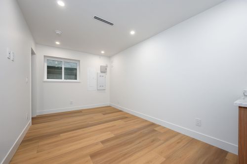 6176-elgin-avenue-forest-glen-bs-burnaby-south-18 at 