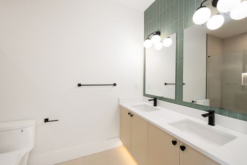 102-646-girard-ave_adil-5500 at 