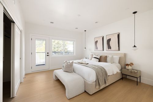 102-646-girard-ave_adil-5519 at 