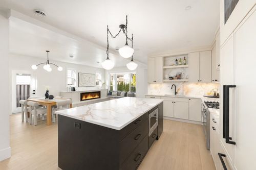 646-girard-avenue-coquitlam-west-coquitlam-03 at 