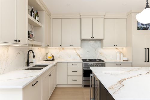 646-girard-avenue-coquitlam-west-coquitlam-09 at 