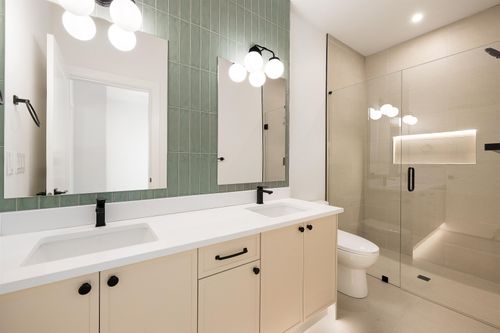 646-girard-avenue-coquitlam-west-coquitlam-18 at 